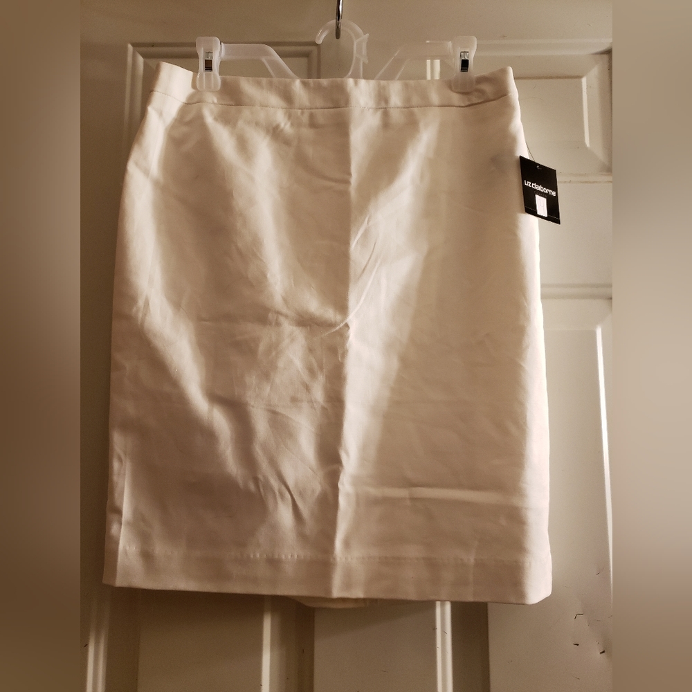 NWT Liz Claiborne Lined Skirt Size 8